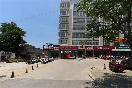 蓝光芙蓉风华二期4室2厅2卫137.14m292万